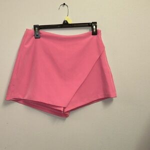 Size M, Pink Skort! Fake Pockets, but so cute!